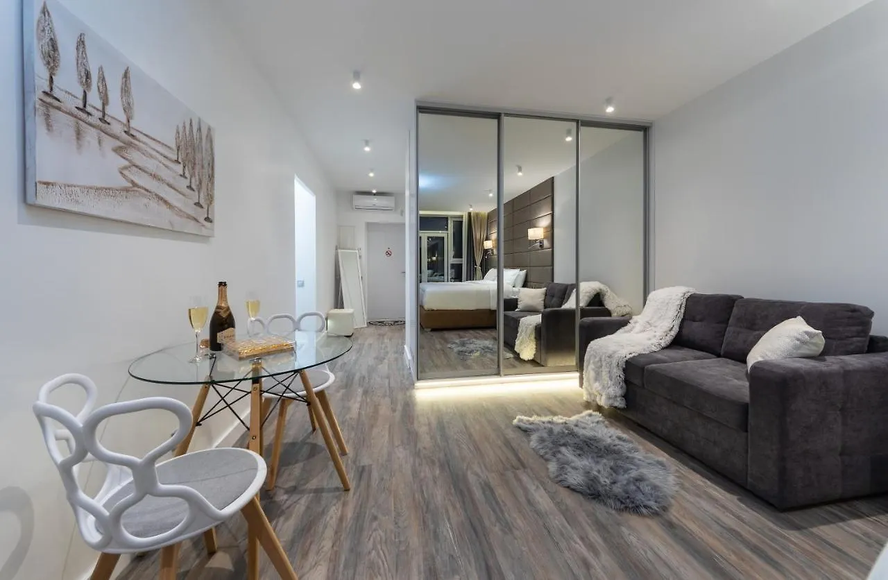 Victory-28 Luxury Apartment Center Kiev