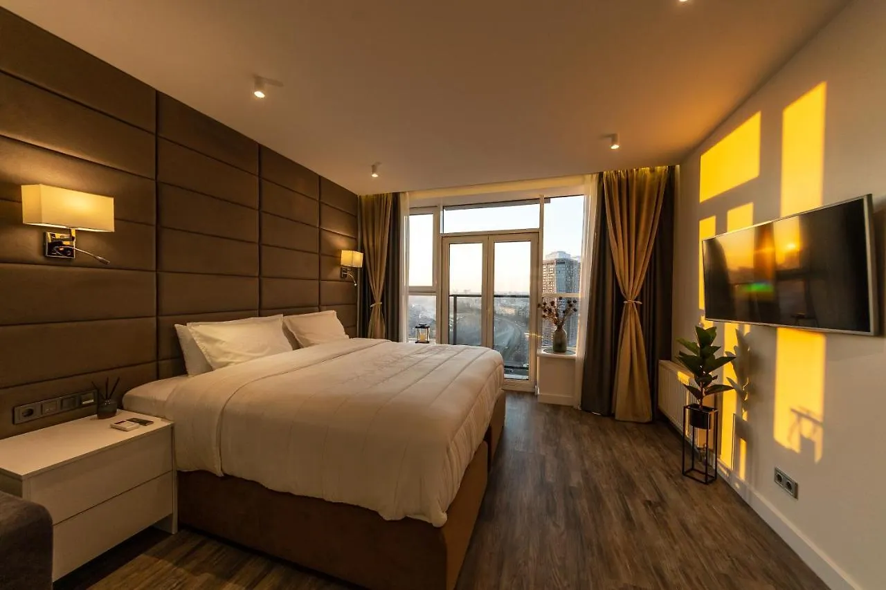 Victory-28 Luxury Apartment Center Kiev 0*,