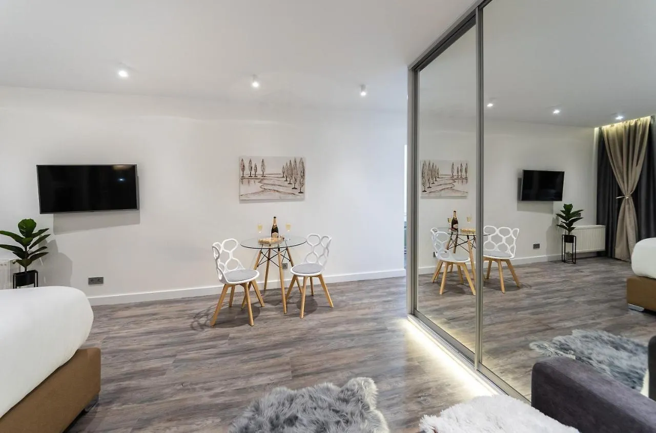 Victory-28 Luxury Apartment Center Kiev
